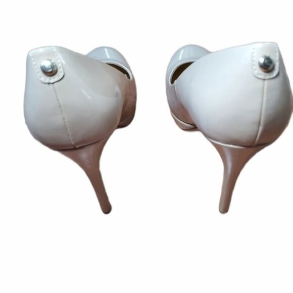 G by GUESS Womens Heels Nude Round Closed Toe Career Party Office Size 10 - Picture 8 of 8